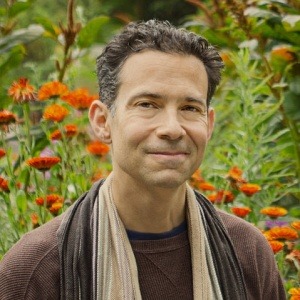 Author Oren Jay Sofer